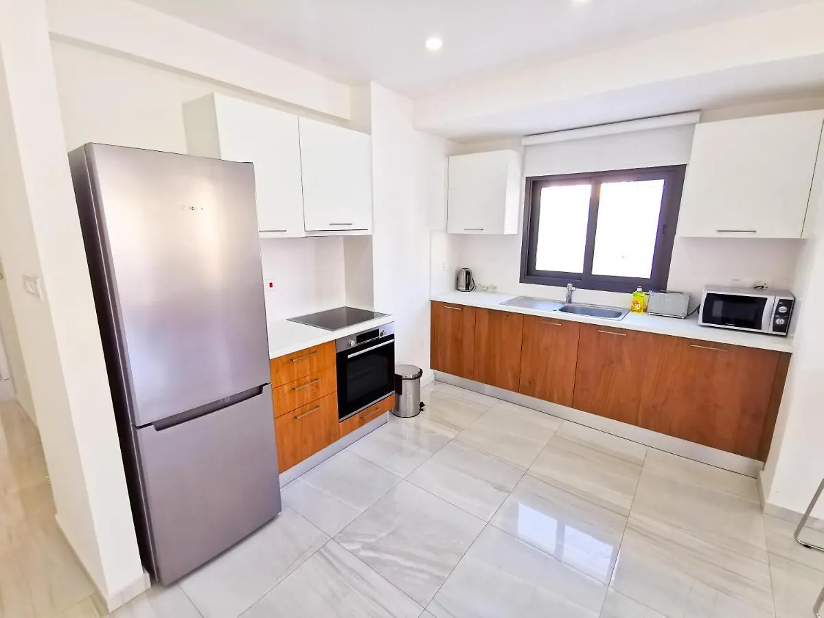 Vasilo Court Seaview City Apartment Larnaca